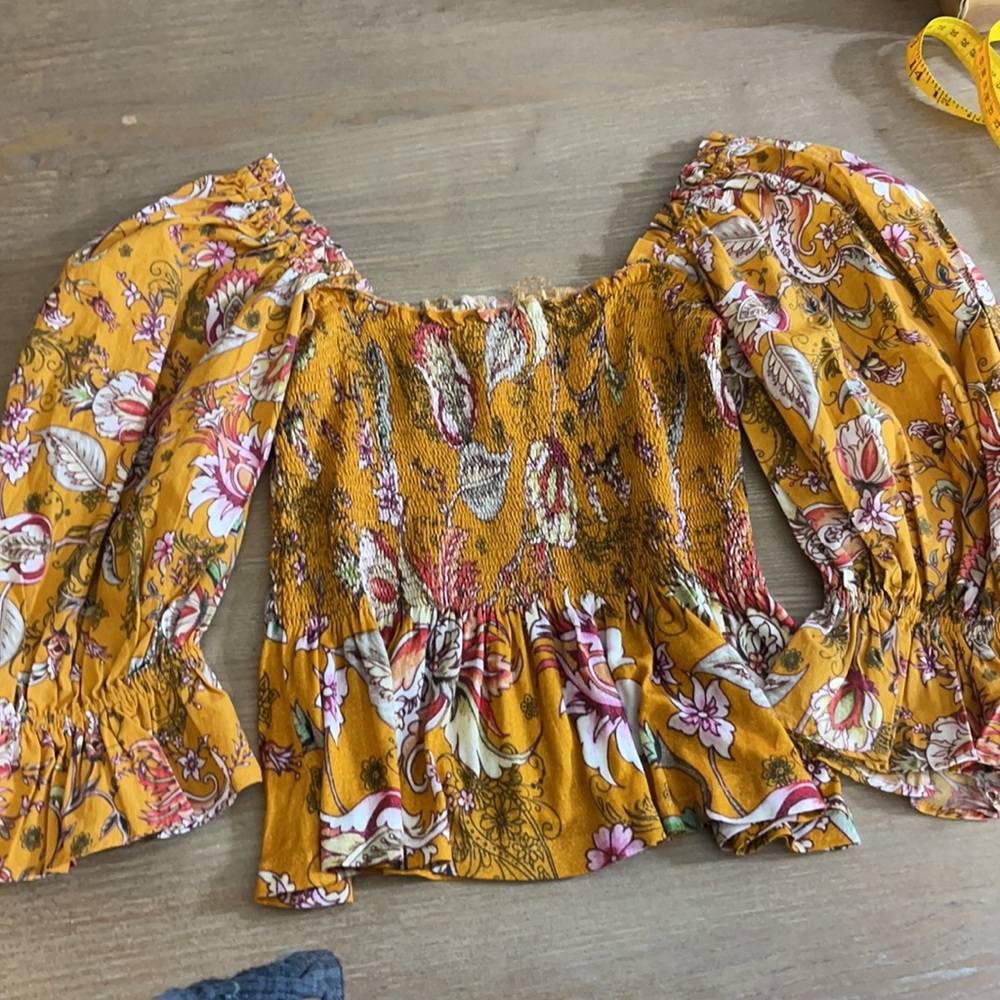 Anthropologie smocked Sweetheart Blouse Yellow Motif (consistently Apply) - Picture 11 of 15